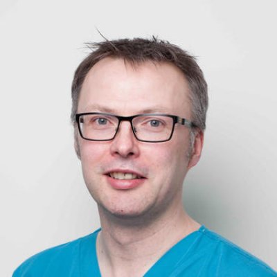 Dr-Simon-Whittaker
